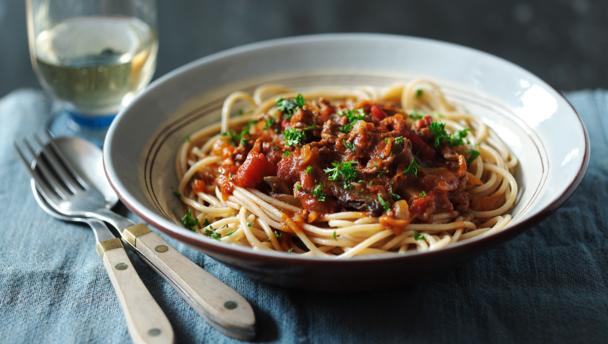 wholewheat spaghetti bolognese